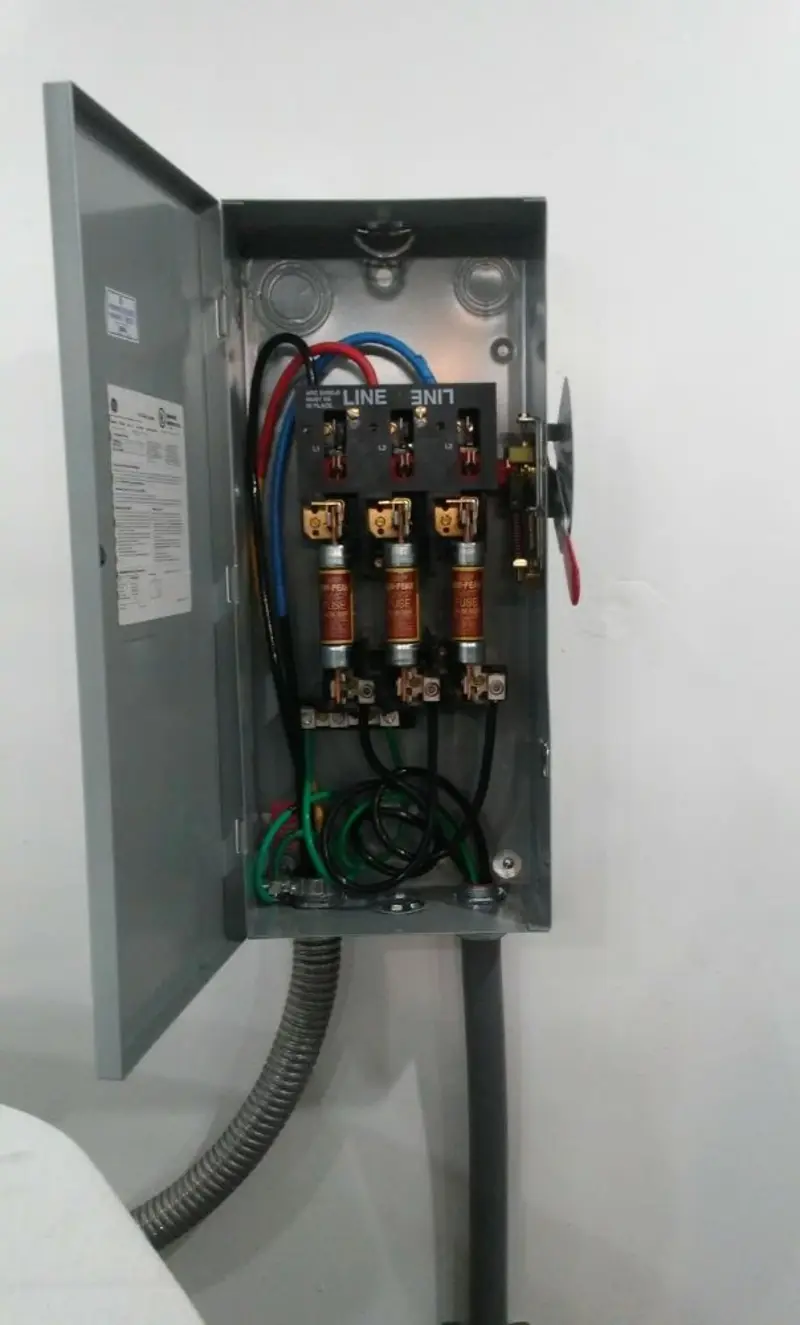 Three-phase disconnect switch installed for Electrical Wiring & Rewiring in Isanti